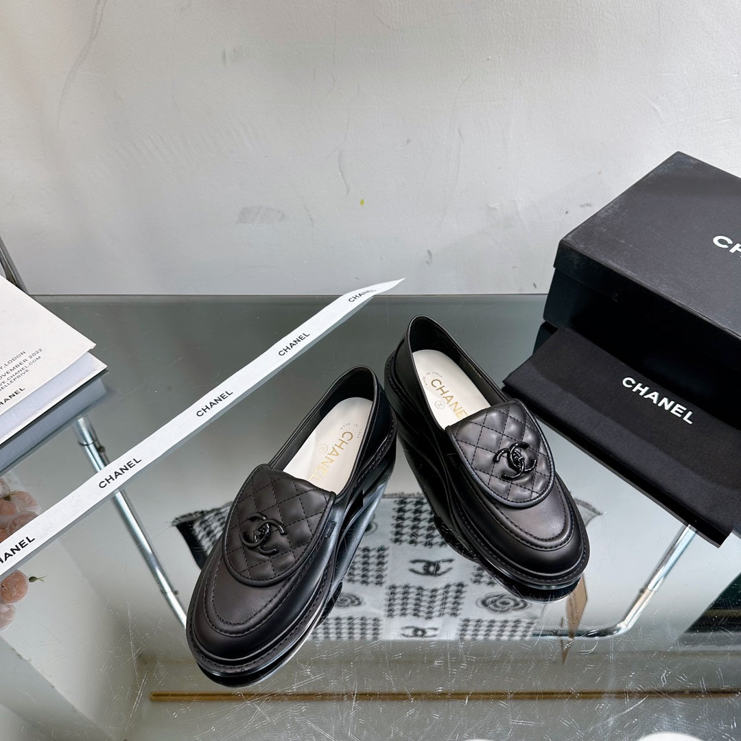 CHANEL Moasins Black Quilted Calfskin