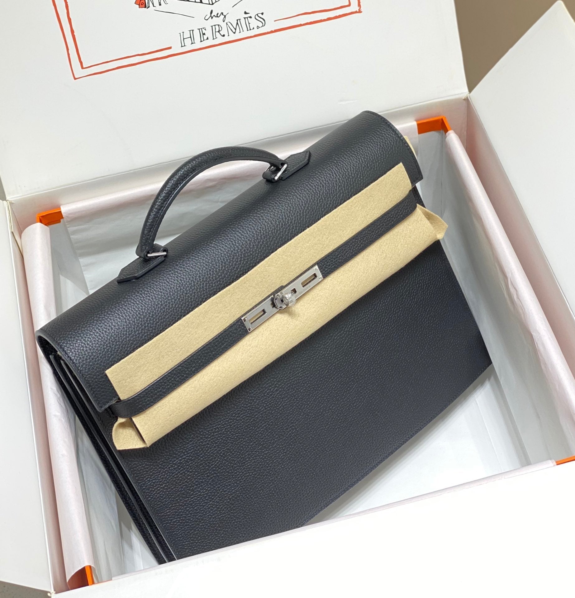 HERMES KELLY DEPECHES 38 BRIEFCASE IN BLACK TOGO CALFSKIN SILVER HARDWARE