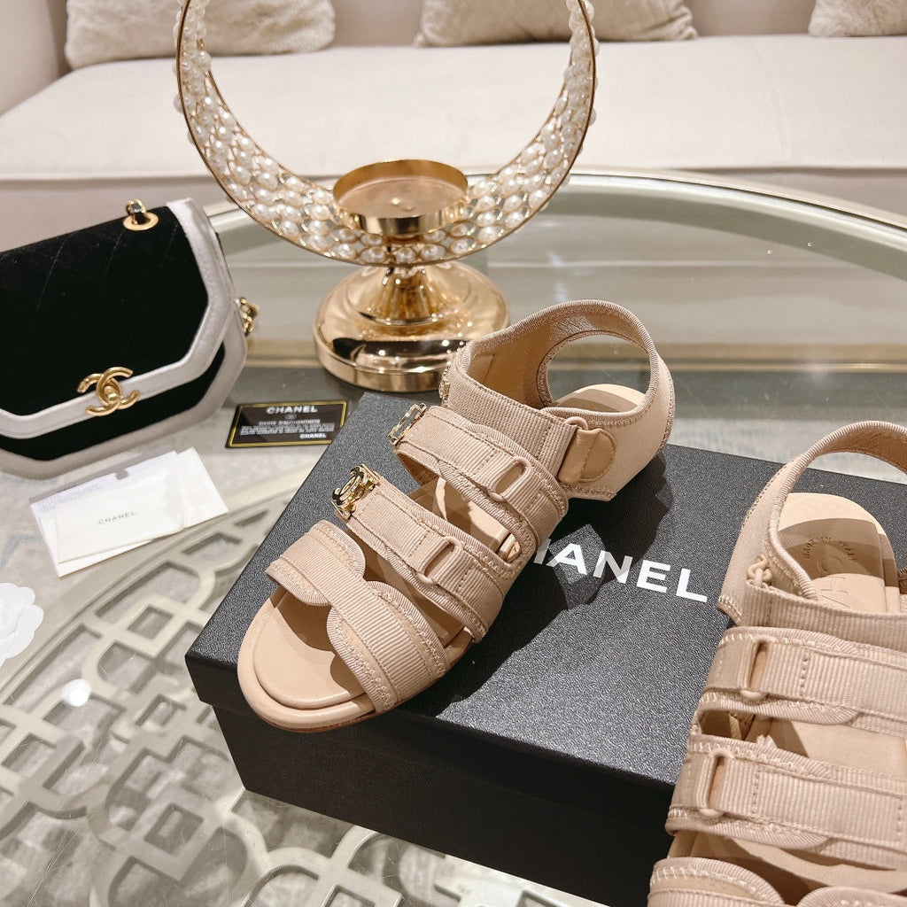 CHANEL Double C  Xiaoxiang Chain Fabric Head Chunky Sandal Cream Lambskin