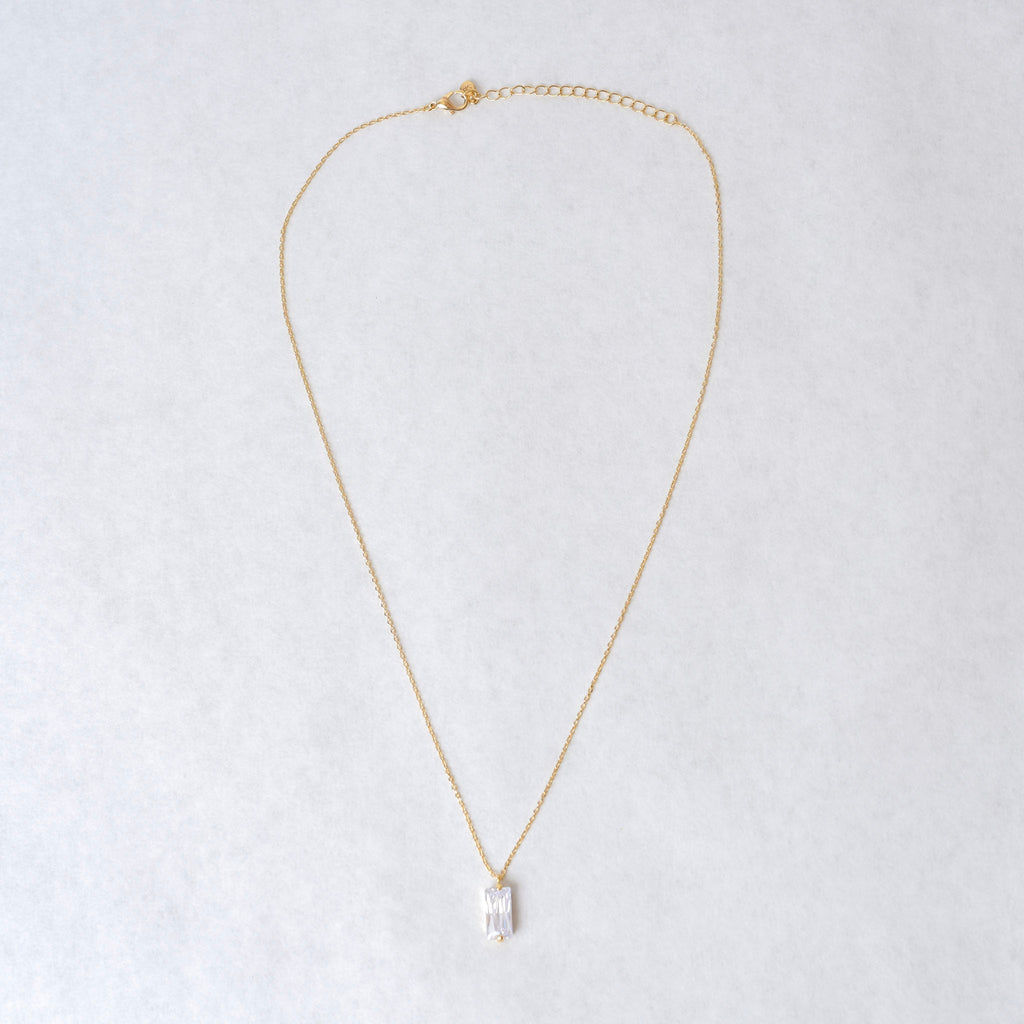 Versali Pendant Necklace