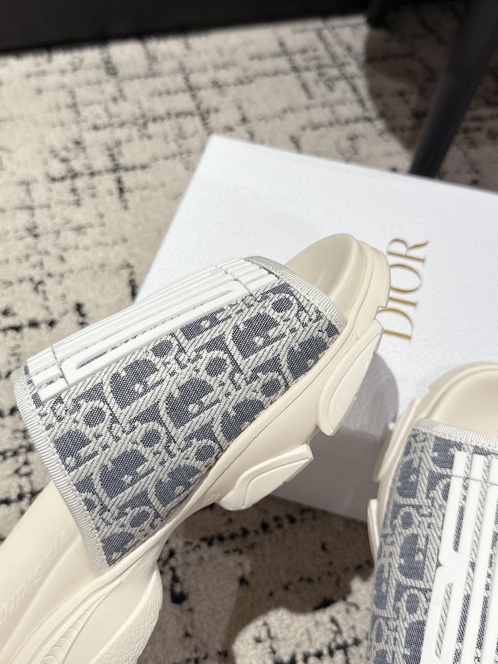 DIOR ADJUSTABLE STRAP SANDALS 25S 50 MM IN CREAM GREY FABRIC MIX WHITE CALFSKIN STYLE 3