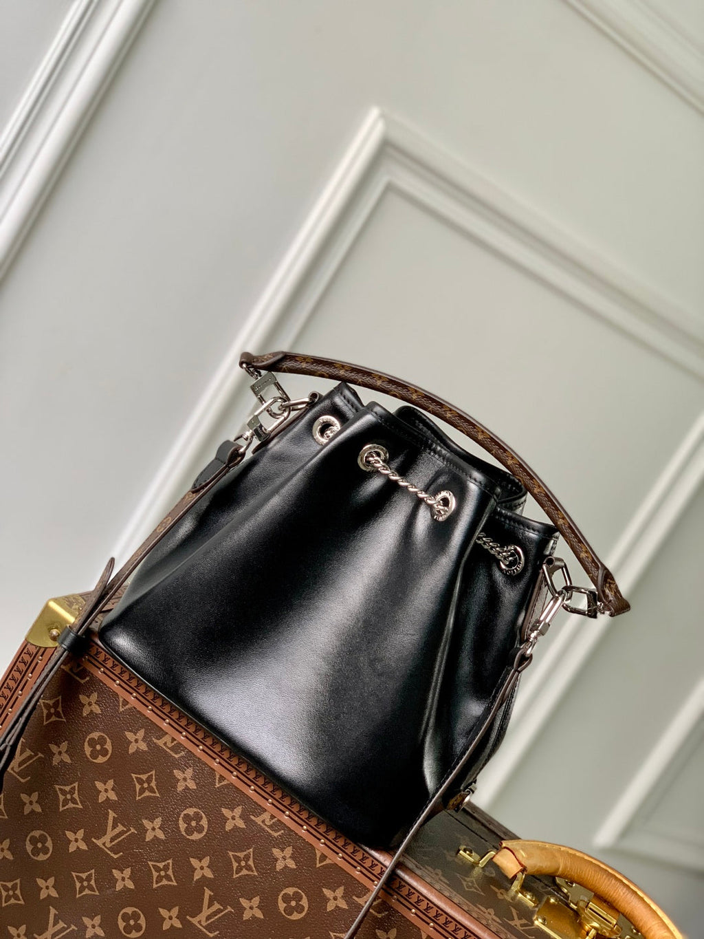 LOUIS VUITTON NO WAY VIBE HANDBAG 22.5 IN BLACK LAMBSKIN SILVER HARDWARE