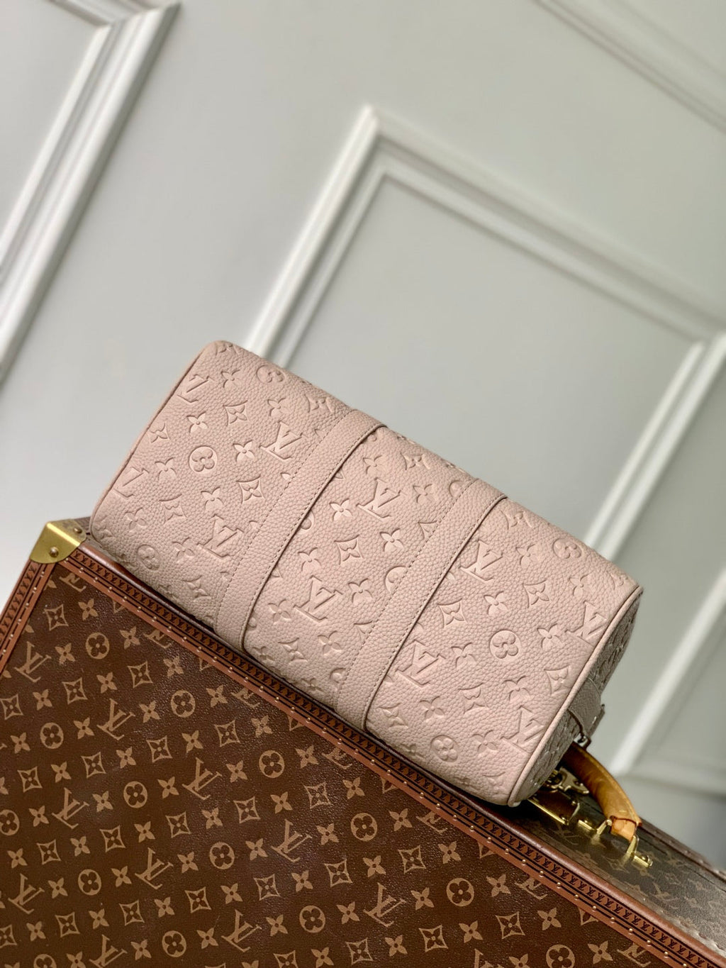 LOUIS VUITTON KEEPALL BANDOULIÈRE 34 BAG IN LIGHT BROWN MONOGRAM TAURILLON CALFSKIN