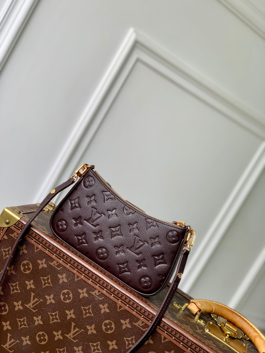 LOUIS VUITTON EASY POUCH ON STRAP 19 IN DARK BROWN MONOGRAM EMBOSSED LOGO CALFSKIN