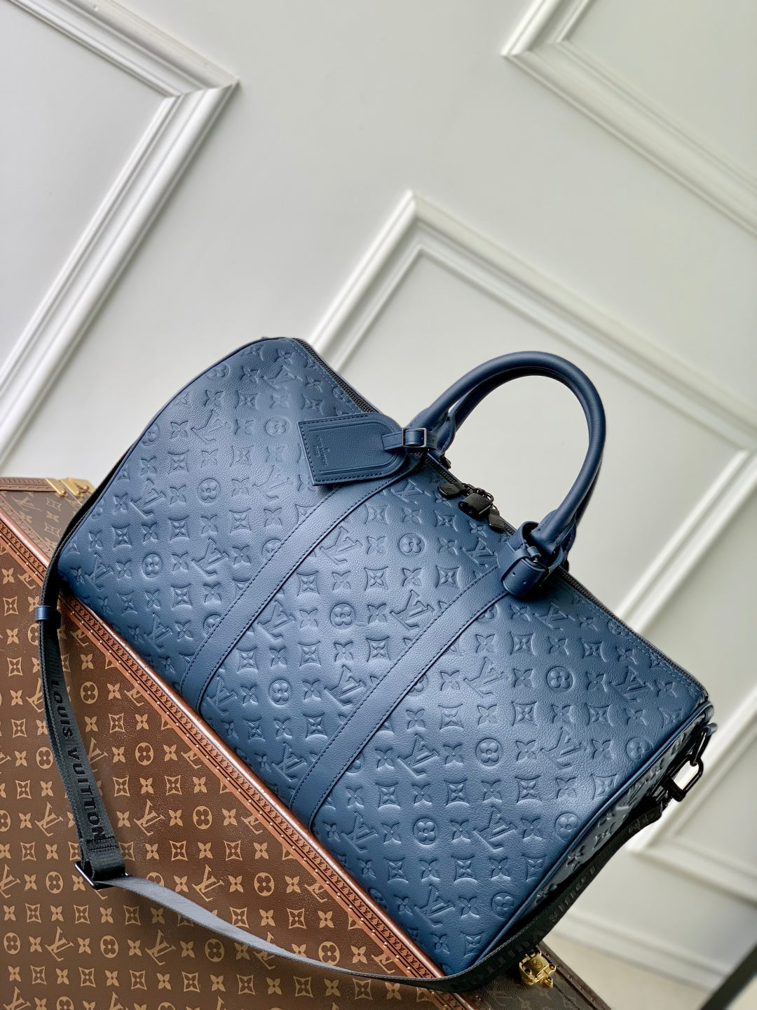 LOUIS VUITTON KEEPALL BANDOULIÈRE 50 IN DARK BLUE MONOGRAM SHADOW EMBOSSED CALFSKIN