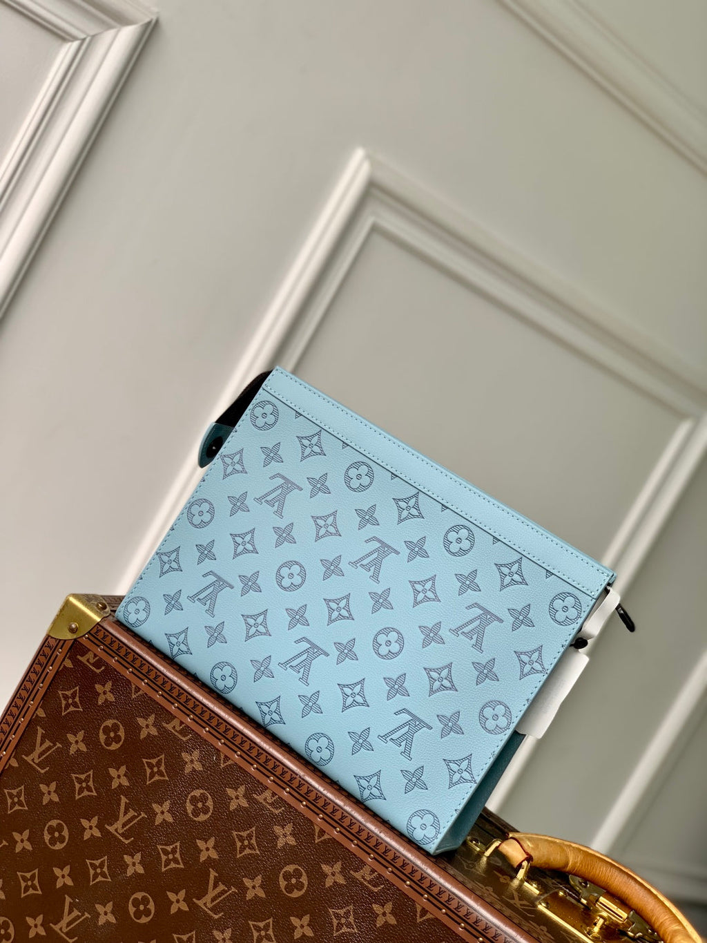 LOUIS VUITTON POCHETTE VOYAGE 26 IN SKY BLUE MONOGRAM ECLIPSE CALFSKIN