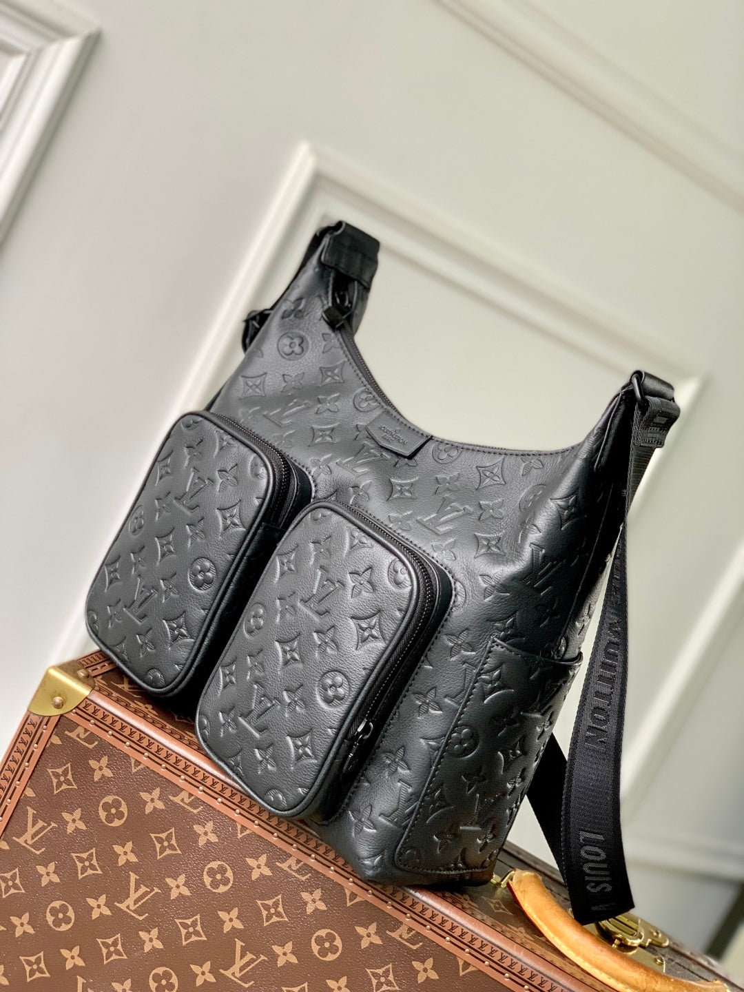 LOUIS VUITTON HOBO CARGO 35 IN BLACK MONOGRAM SHADOW CALFSKIN
