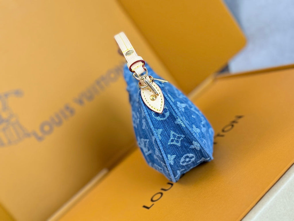 LOUIS VUITTON LV 25S POCHETTE VALLEY 21 IN BLUE DENIM MONOGRAM LEATHER TRIM GOLD HARDWARE