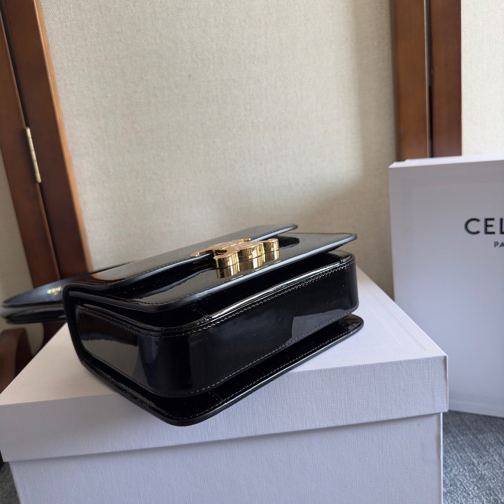 CELINE TEEN GARANCE BAG 18 IN BLACK PATENT CALFSKIN