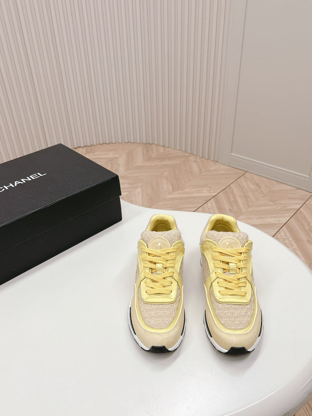 CHANEL TRAINERS IN LIGHT YELLOW SUEDE AND CALFSKIN
