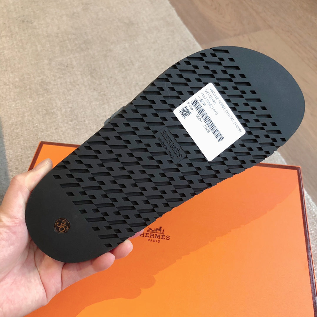 HERMES EMPIRE SANDAL PEANUT SUEDE