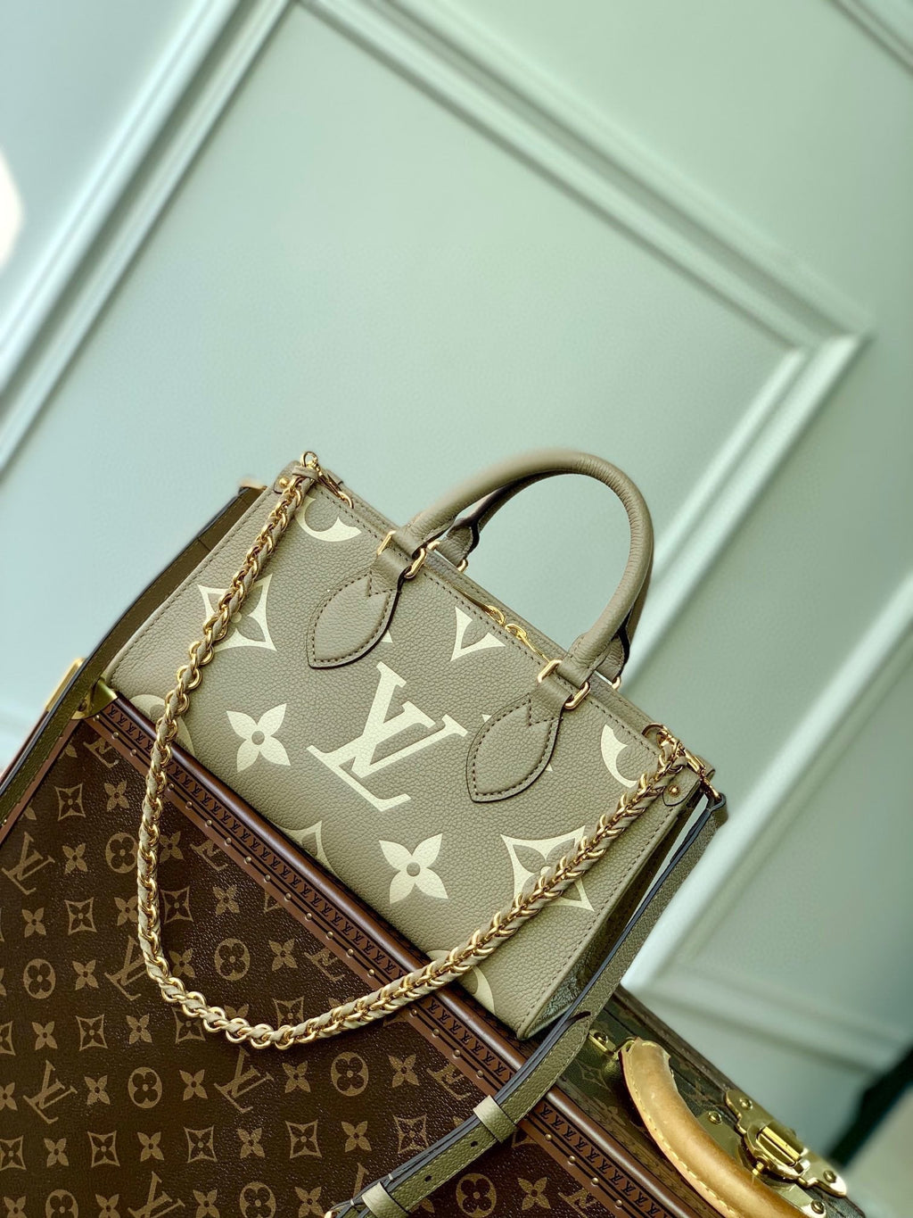 LOUIS VUITTON ONTHEGO EAST WEST BAG 25 IN GREEN MONOGRAM EMBOSSED COWHIDE