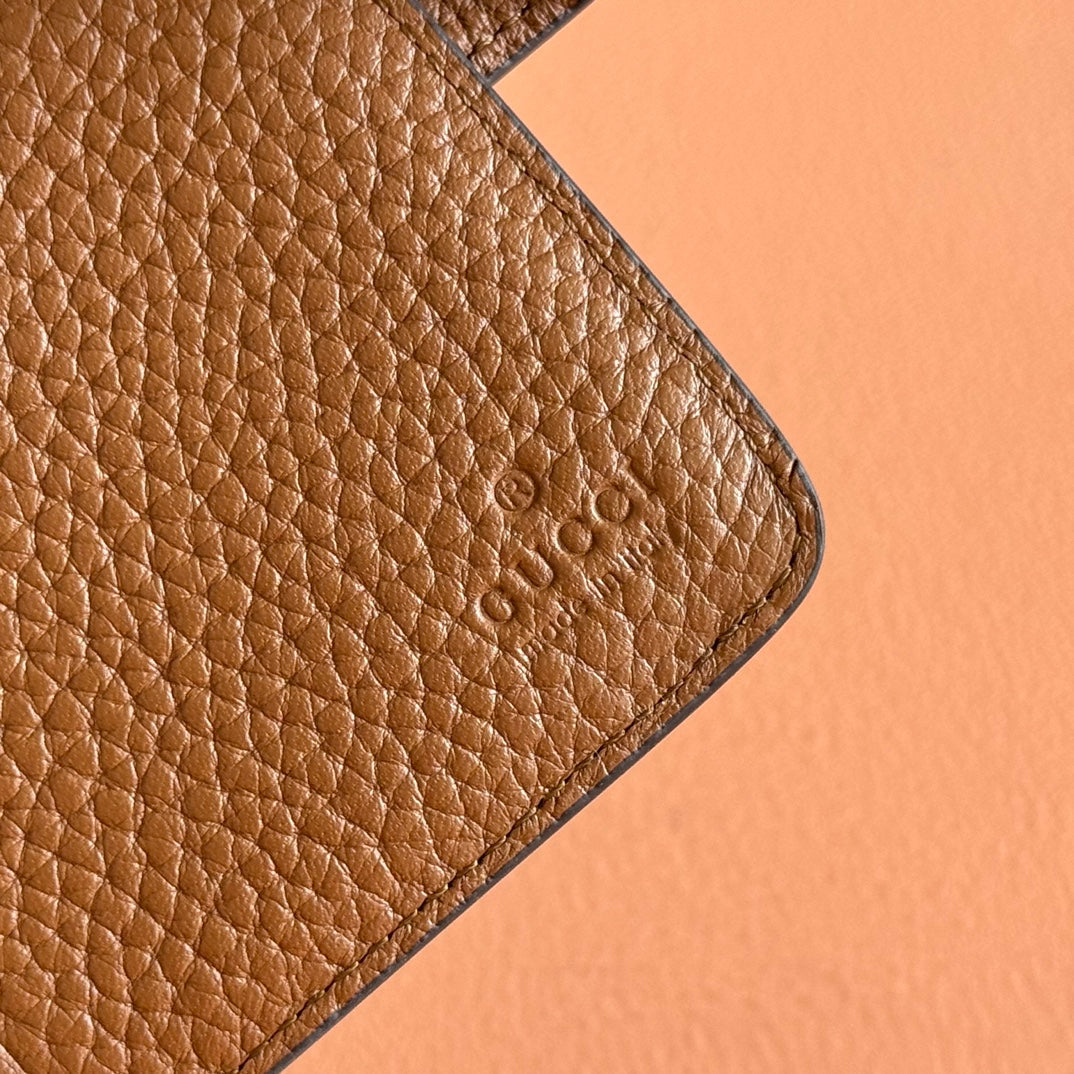 GUCCI 25S MARMONT WALLET 13 IN BROWN CALFSKIN GOLD HARDWARE