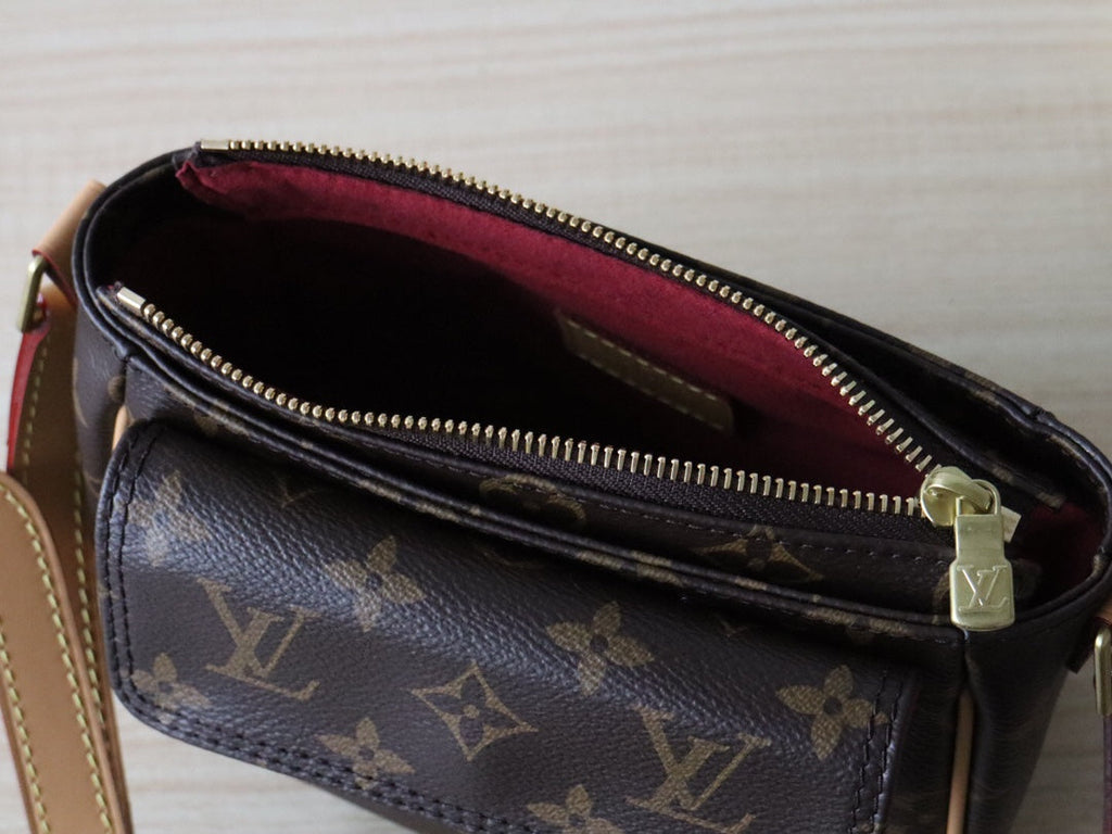 LOUIS VUITTON LV 25S SHOULDER BAG 19 IN BROWN MONOGRAM CALFSKIN GOLD HARDWARE