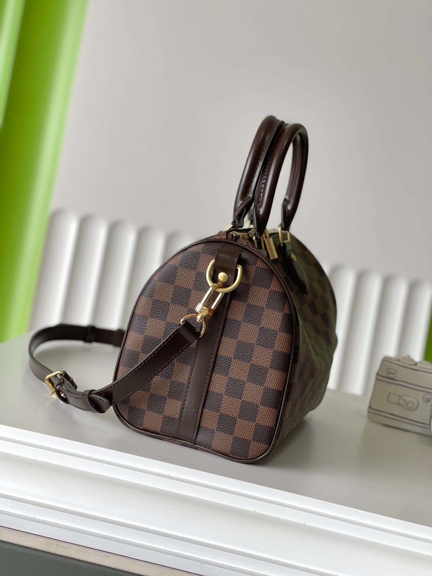 LOUIS VUITTON SPEEDY BANDOLIÈRE 25 IN DARK BROWN DAMIER EBENE CANVAS GOLD HARDWARE