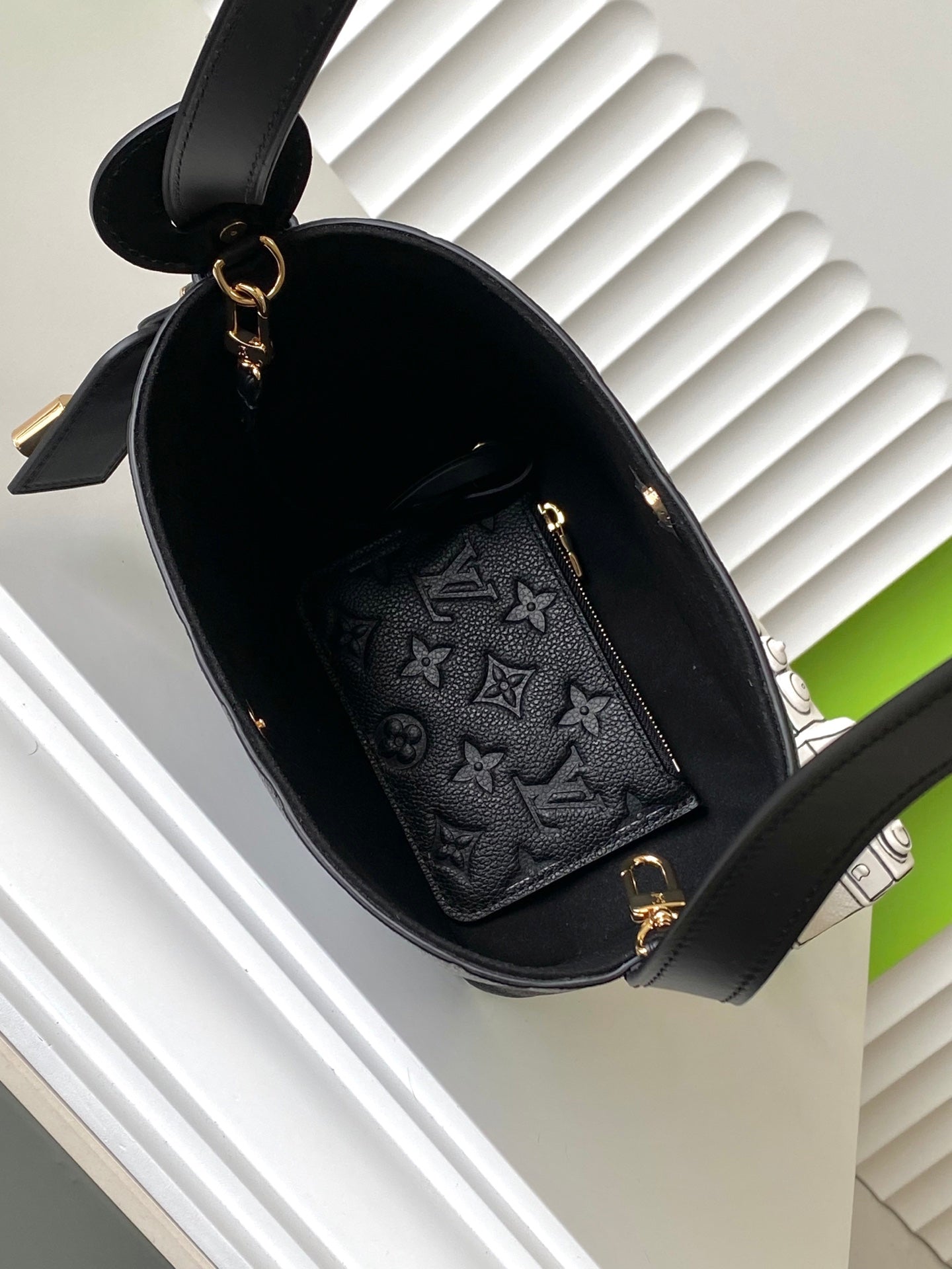 LOUIS VUITTON ALL IN BB 18 IN BLACK EMBOSSED COWHIDE GOLD LOCK