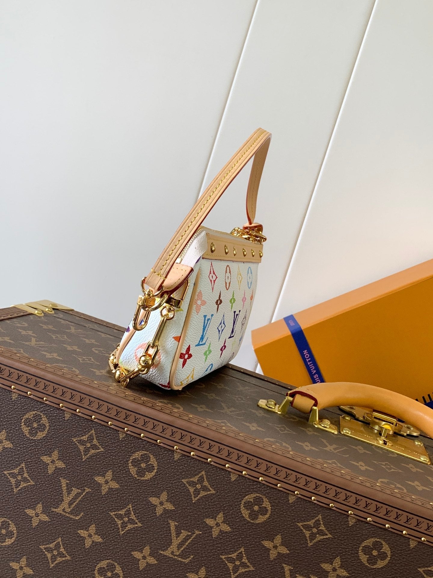 LOUIS VUITTON POCHETTE ACCESSOIRES BAG 22 IN MULTICOLOR MONOGRAM CANVAS AND COWHIDE