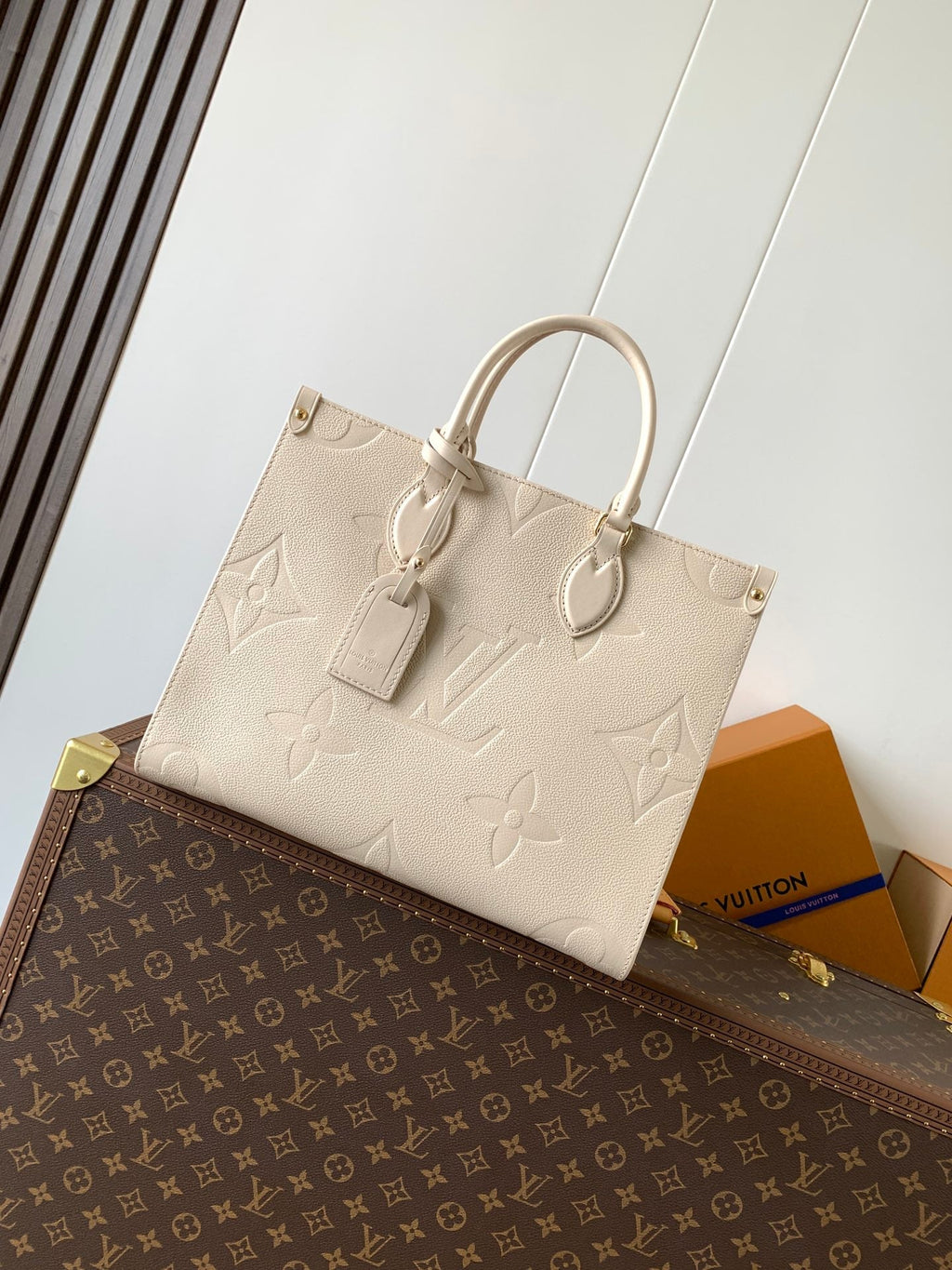LOUIS VUITTON ONTHEGO 35 IN LIGHT BEIGE MONOGRAM CALFSKIN