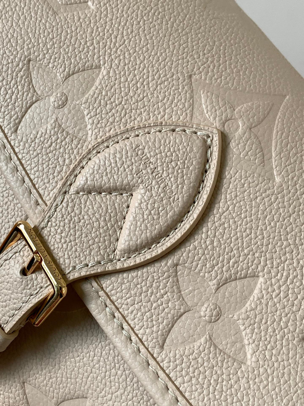 LOUIS VUITTON DIANE 23 IN LIGHT BEIGE MONOGRAM EMPREINTE LEATHER