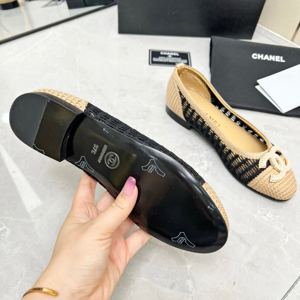 CHANEL BALLET FLAT 10 MM IN BLACK MIX BEIGE RAFFIA