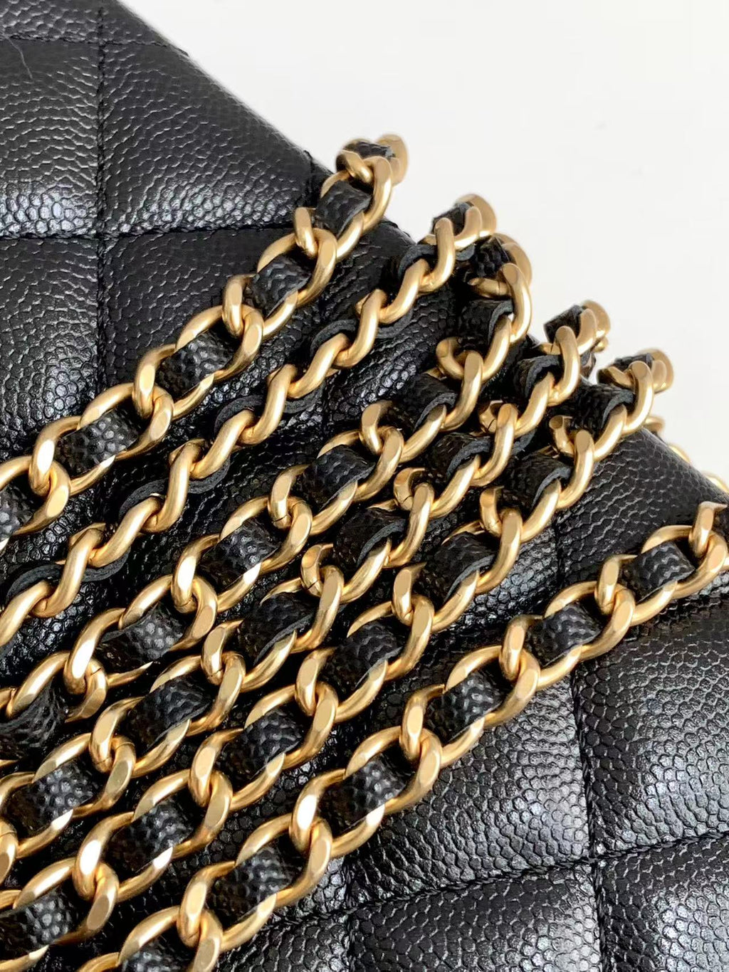 CHANEL VANITY CASE 19 IN BLACK GRAINED CALFSKIN GOLD HARDWARE